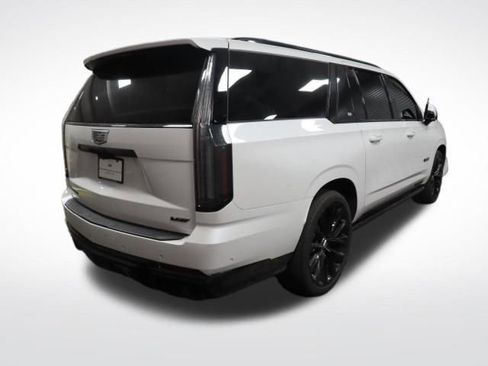 Certified 2025 Cadillac Escalade ESV V w/ LPO, ONYX Package image 5