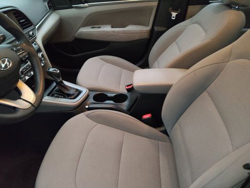 Used 2020 Hyundai Elantra SEL FWD image 17