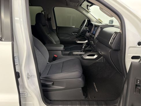 Used 2024 Nissan Frontier SV w/ Hardbody Edition AWD/4WD image 22