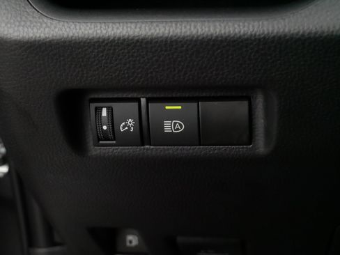 Certified 2025 Toyota RAV4 LE image 27