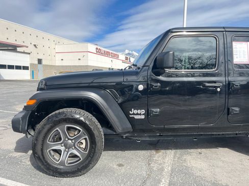 Used 2020 Jeep Wrangler Unlimited Sport S image 9