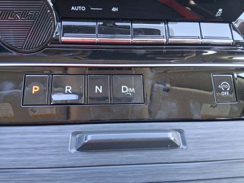 New 2026 Nissan Armada SV image 18