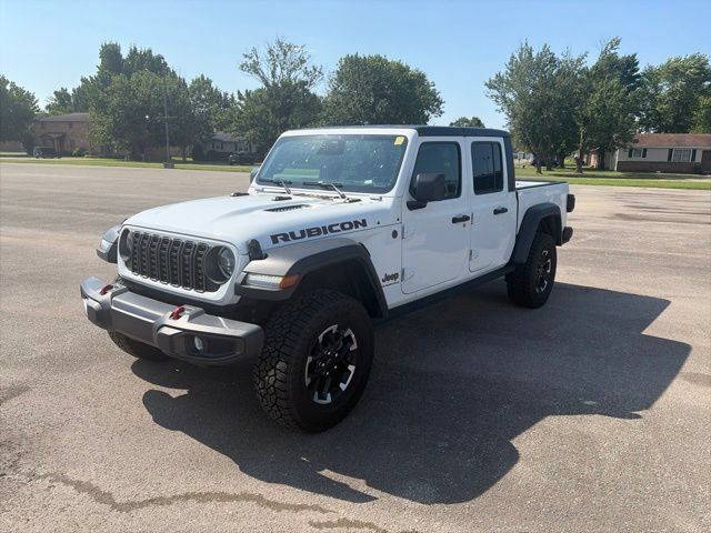 Used 2026 Jeep Gladiator Rubicon w/ Steel Power Dome Hood Package AWD/4WD image 2