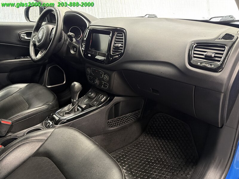 Used 2020 Jeep Compass Latitude AWD/4WD image 5