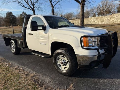 Used 2011 GMC Sierra 2500 W/T image 18