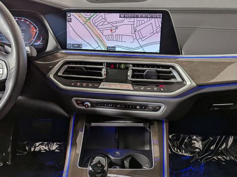 Used 2023 BMW X5 xDrive40i w/ Premium Package image 28