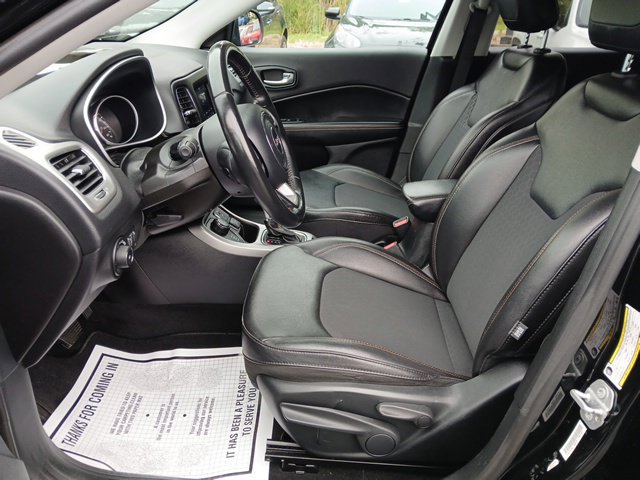 Used 2019 Jeep Compass Latitude AWD/4WD image 18