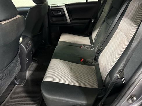 Used 2016 Toyota 4Runner SR5 image 15