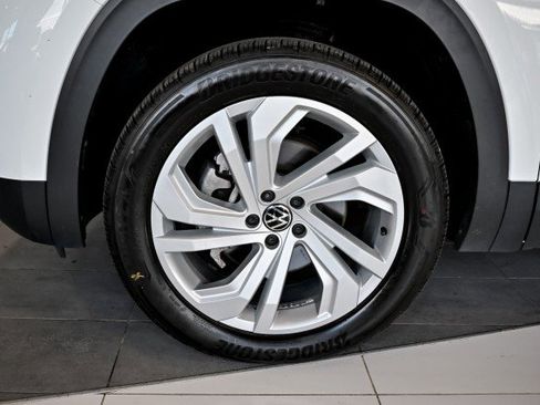 Used 2022 Volkswagen Atlas SE image 47