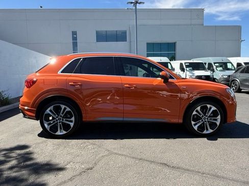 Used 2020 Audi Q3 2.0T Premium Plus w/ Premium Plus Package AWD/4WD image 8