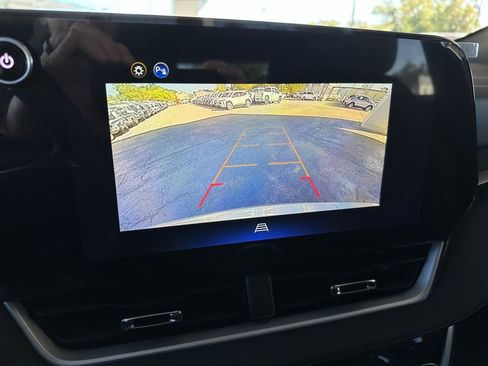 New 2026 Chevrolet Equinox LT w/ Convenience Package II image 28