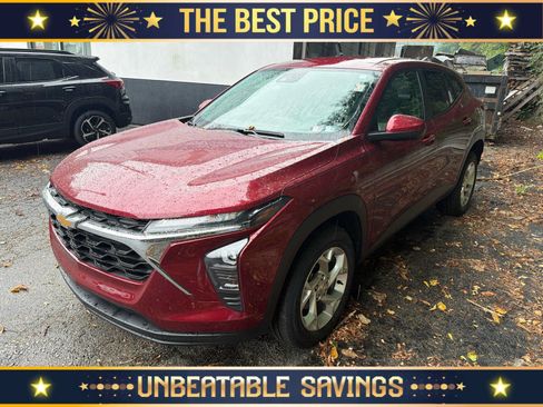 Certified 2024 Chevrolet Trax LS w/ LS Convenience Package FWD image 1