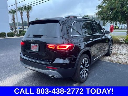 Used 2023 Mercedes-Benz GLB 250 image 3
