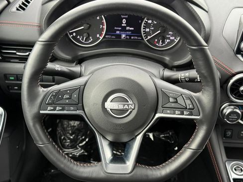 Used 2024 Nissan Sentra SR w/ SR Premium Package image 27