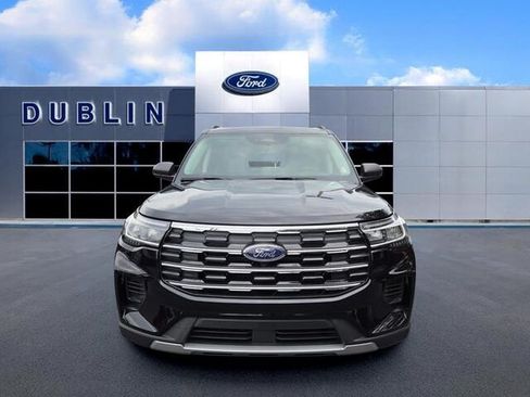 New 2026 Ford Explorer Active RWD image 2
