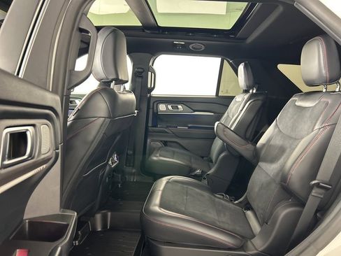 Used 2025 Ford Explorer ST w/ Sun And Sound Package image 42