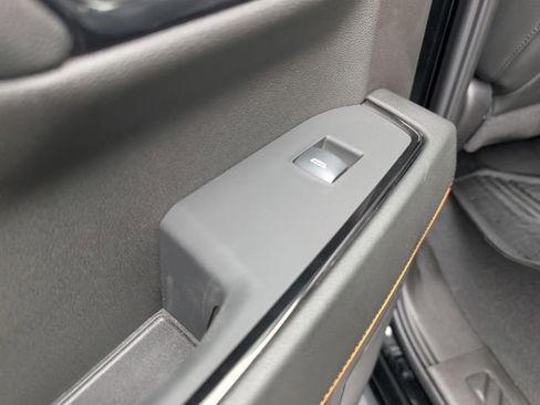 Used 2024 GMC Sierra 1500 AT4 w/ Technology Package image 13