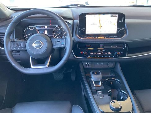 Certified 2023 Nissan Rogue SL w/ SL Premium Package image 17