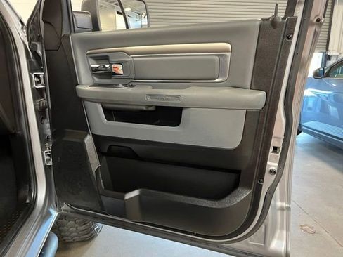 Used 2019 RAM 1500 Big Horn AWD/4WD image 12