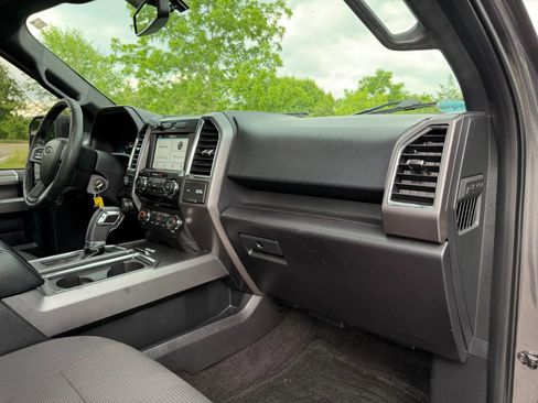 Used 2016 Ford F150 XLT w/ Equipment Group 302A Luxury AWD/4WD image 12
