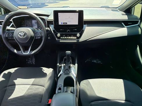 Used 2025 Toyota Corolla Hatchback w/ SE Package FWD image 35