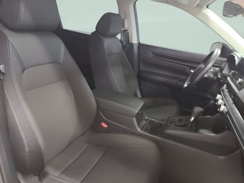 Used 2023 Honda CR-V LX image 13