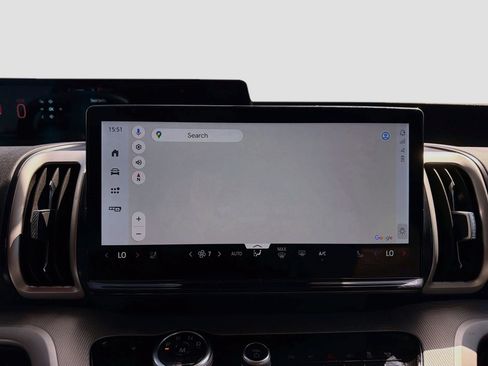 Used 2025 Ford Expedition Active RWD image 13