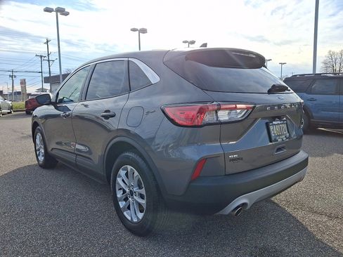 Certified 2022 Ford Escape SE image 8