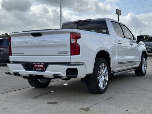 Used 2025 Chevrolet Silverado 1500 High Country image 8