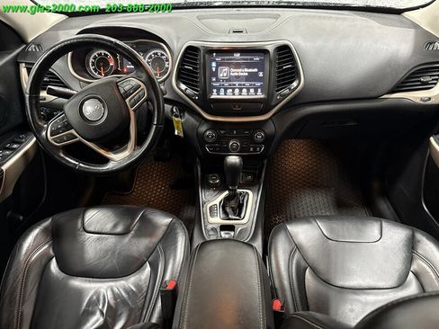 Used 2017 Jeep Cherokee Latitude w/ True North Edition image 6