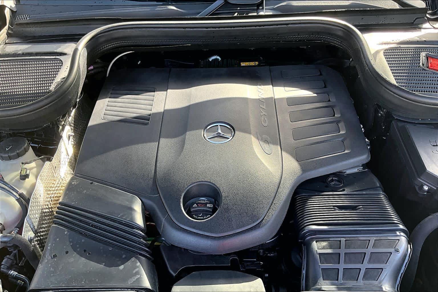 Used 2024 Mercedes-Benz GLE 450 4MATIC image 32