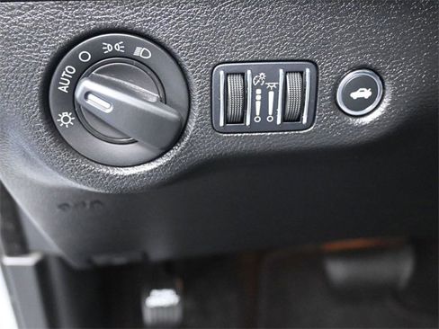 Used 2023 Dodge Charger SXT w/ Blacktop Package image 21