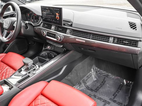 Used 2023 Audi S4 Premium Plus w/ Premium Plus Package image 38