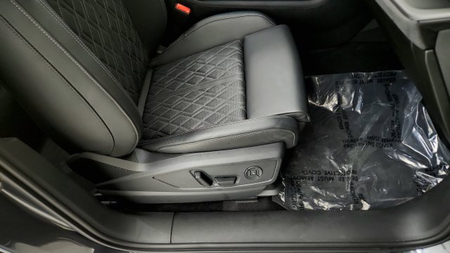 Used 2026 Audi SQ5 Premium Plus AWD/4WD image 40