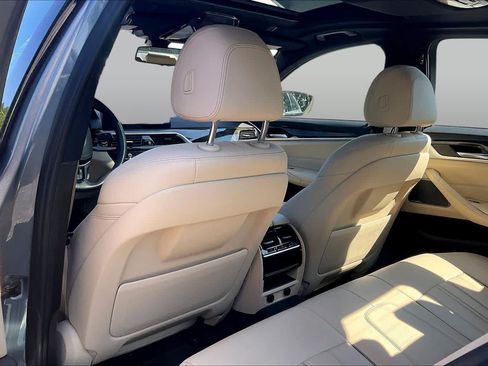 Used 2019 BMW 530i xDrive w/ Premium Package AWD/4WD image 22