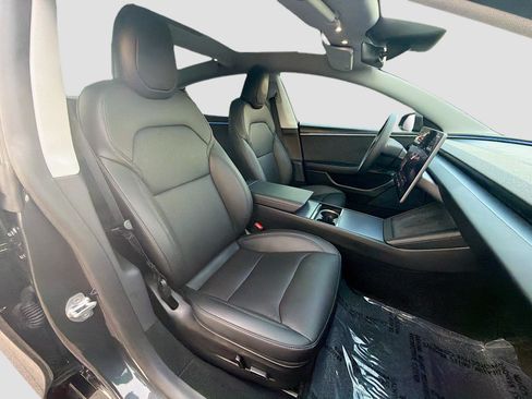 Used 2025 Tesla Model 3 Long Range AWD/4WD image 32