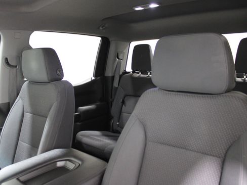 Used 2020 Chevrolet Silverado 1500 Custom w/ Custom Max Trailering Package image 5