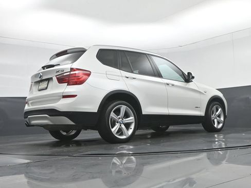 Used 2017 BMW X3 sDrive28i RWD image 55