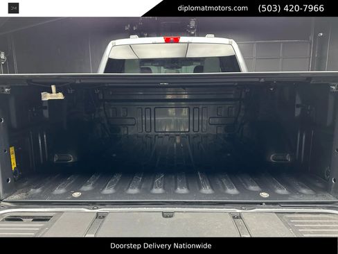 Used 2024 Ford F150 Lightning XLT image 42