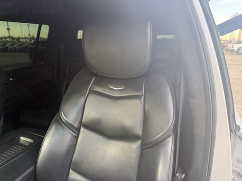Used 2018 Cadillac Escalade ESV Platinum image 22