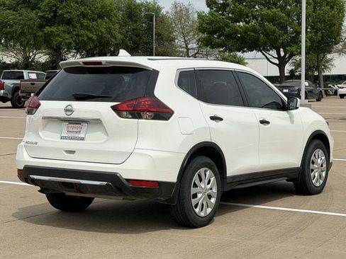 Used 2020 Nissan Rogue S image 4