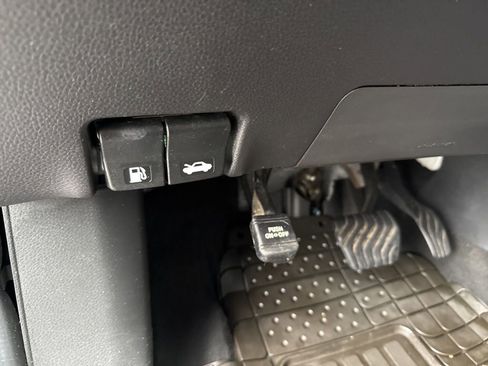 Used 2021 Nissan Rogue Sport S AWD/4WD image 18