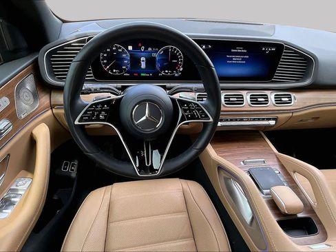 Used 2026 Mercedes-Benz GLE 450e 4MATIC image 6