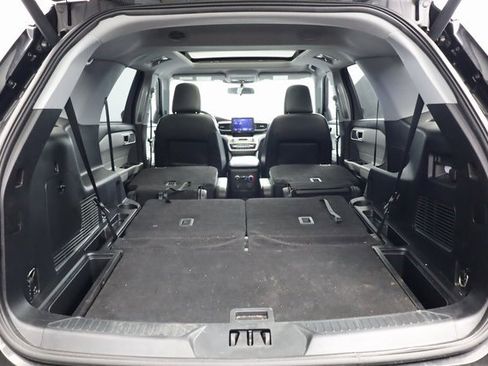 Used 2023 Ford Explorer XLT w/ Equipment Group 202A image 27