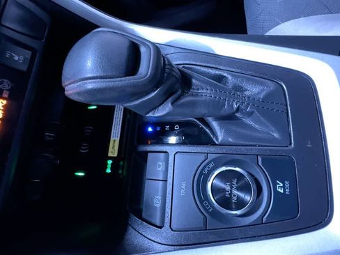 Used 2024 Toyota RAV4 XLE image 29