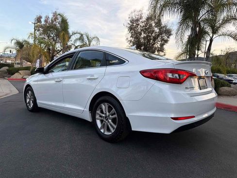 Used 2015 Hyundai Sonata SE image 18