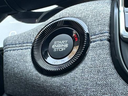 New 2025 Jeep Compass Latitude image 23