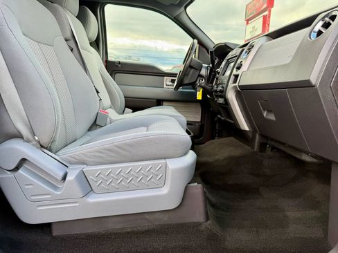 Used 2011 Ford F150 XLT w/ XLT Chrome Pkg image 19