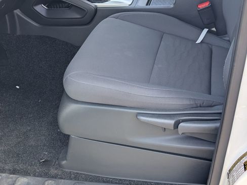 Used 2025 Nissan Frontier S RWD image 21