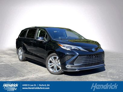 Used 2022 Toyota Sienna Platinum